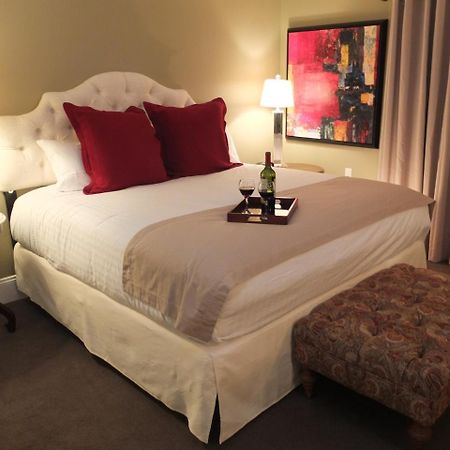 The English Inn Eaton Rapids Ngoại thất bức ảnh